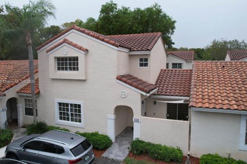 Townhouse in Weston, Florida 3 bedrooms, 130.99 sq.m. № 1693007 - photo 3
