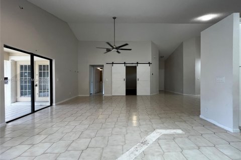 House in Boynton Beach, Florida 2 bedrooms, 169.92 sq.m. № 1953309 - photo 14