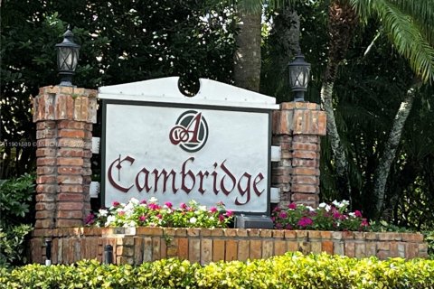 House in Boynton Beach, Florida 2 bedrooms, 169.92 sq.m. № 1953309 - photo 30
