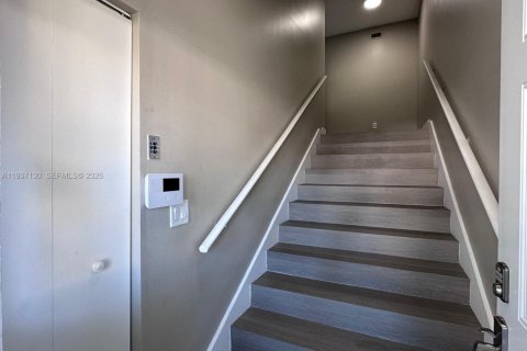 Copropriété à louer à Homestead, Floride: 2 chambres, 107.77 m2 № 1995044 - photo 4