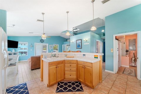 Villa ou maison à vendre à Crystal River, Floride: 2 chambres, 112.97 m2 № 1919146 - photo 10