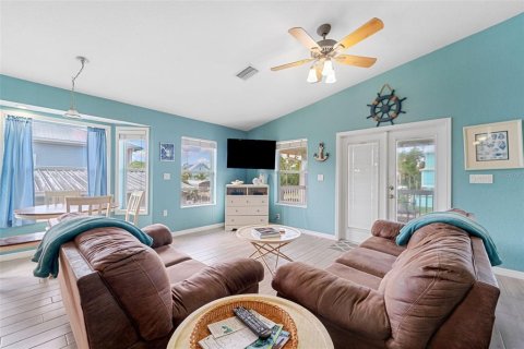 Villa ou maison à vendre à Crystal River, Floride: 2 chambres, 112.97 m2 № 1919146 - photo 13