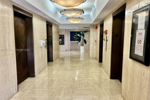 Купить кондоминиум в Халландейл-Бич, Флорида 2 спальни, 96.62м2, № 2047163 - фото 26