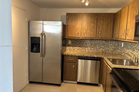 Купить кондоминиум в Халландейл-Бич, Флорида 2 спальни, 96.62м2, № 2047163 - фото 14