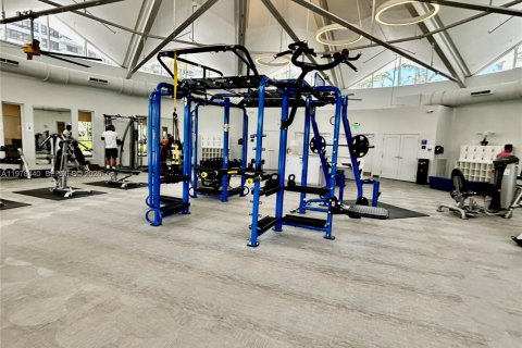 Купить кондоминиум в Халландейл-Бич, Флорида 2 спальни, 96.62м2, № 2047163 - фото 19