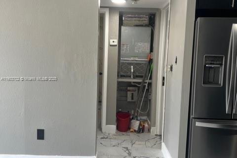 Condominio en venta en Miami, Florida, 2 dormitorios, 65.03 m2 № 1954451 - foto 12