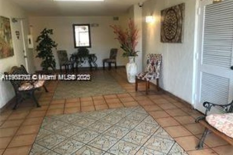 Condominio en venta en Miami, Florida, 2 dormitorios, 65.03 m2 № 1954451 - foto 28