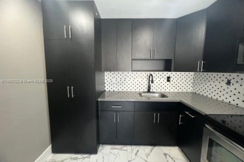 Condominio en venta en Miami, Florida, 2 dormitorios, 65.03 m2 № 1954451 - foto 9