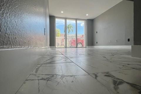Condominio en venta en Miami, Florida, 2 dormitorios, 65.03 m2 № 1954451 - foto 5