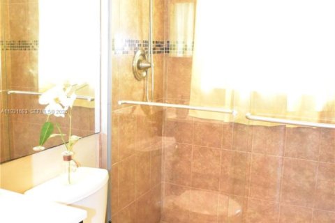 Купить кондоминиум в Санрайз, Флорида 1 спальня, 54.81м2, № 1990346 - фото 15