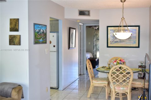 Купить кондоминиум в Санрайз, Флорида 1 спальня, 54.81м2, № 1990346 - фото 7