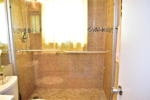 Купить кондоминиум в Санрайз, Флорида 1 спальня, 54.81м2, № 1990346 - фото 16