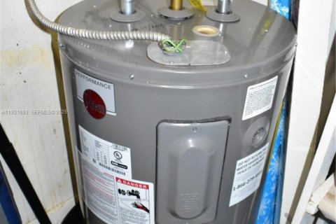 Купить кондоминиум в Санрайз, Флорида 1 спальня, 54.81м2, № 1990346 - фото 27