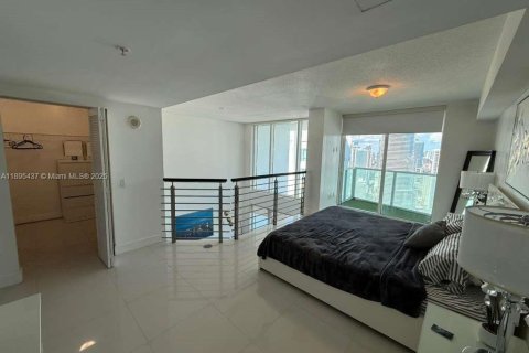 Condominio en alquiler en Miami, Florida, 2 dormitorios, 140.28 m2 № 1947648 - foto 13