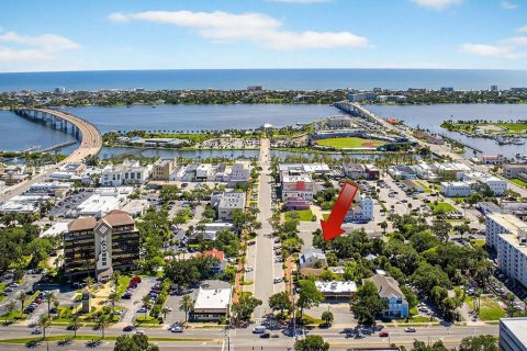Immobilier commercial à vendre à Daytona Beach, Floride: 484.86 m2 № 1904526 - photo 6