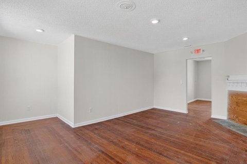Immobilier commercial à vendre à Daytona Beach, Floride: 484.86 m2 № 1904526 - photo 17