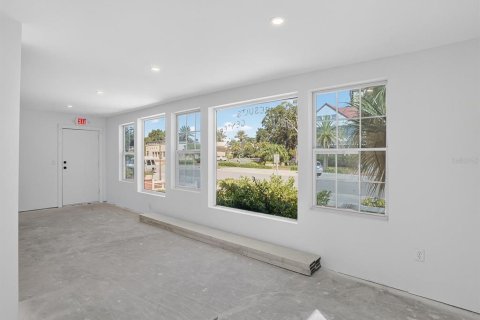 Immobilier commercial à vendre à Daytona Beach, Floride: 484.86 m2 № 1904526 - photo 30