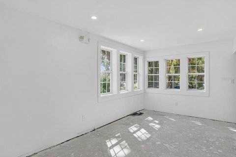 Immobilier commercial à vendre à Daytona Beach, Floride: 484.86 m2 № 1904526 - photo 28