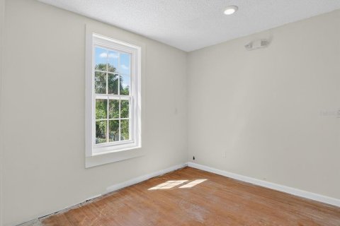 Immobilier commercial à vendre à Daytona Beach, Floride: 484.86 m2 № 1904526 - photo 13
