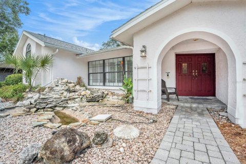 House in Tampa, Florida 6 bedrooms, 284.1 sq.m. № 1786401 - photo 2
