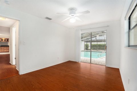 House in Tampa, Florida 6 bedrooms, 284.1 sq.m. № 1786401 - photo 21