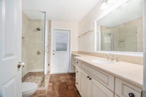 House in Tampa, Florida 6 bedrooms, 284.1 sq.m. № 1786401 - photo 25