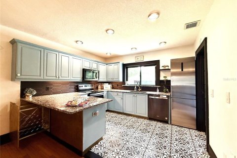 Casa en alquiler en Orlando, Florida, 3 dormitorios, 134.89 m2 № 1913435 - foto 5