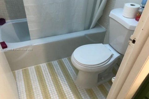 Copropriété à louer à Lauderhill, Floride: 1 chambre, 74.32 m2 № 1974076 - photo 8