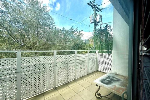 Condominio en alquiler en Miami, Florida, 1 dormitorio, 84.54 m2 № 1969509 - foto 26