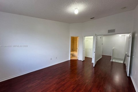 Townhouse in Homestead, Florida 3 bedrooms, 134.89 sq.m. № 2001405 - photo 22