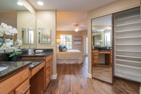 Condo in Tampa, Florida, 3 bedrooms  № 2098568 - photo 26
