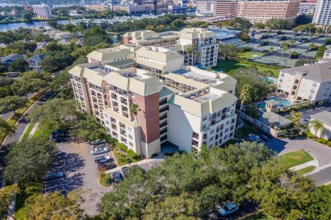 Condo in Tampa, Florida, 3 bedrooms № 2098568