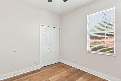 Villa ou maison à vendre à Kissimmee, Floride: 4 chambres, 181.35 m2 № 2285015 - photo 18