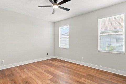 Villa ou maison à vendre à Kissimmee, Floride: 4 chambres, 181.35 m2 № 2285015 - photo 9