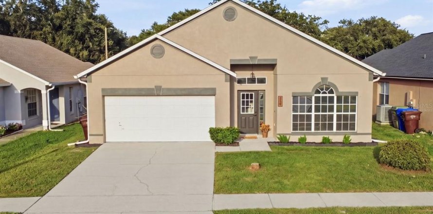 Villa ou maison à Kissimmee, Floride 4 chambres, 181.35 m2 № 2285015