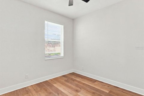 Villa ou maison à vendre à Kissimmee, Floride: 4 chambres, 181.35 m2 № 2285015 - photo 19