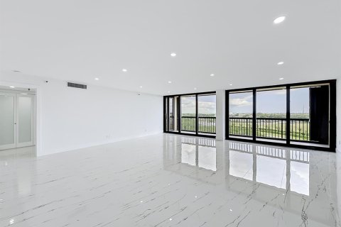 Condominio en alquiler en West Palm Beach, Florida, 2 dormitorios, 172.33 m2 № 2077750 - foto 16