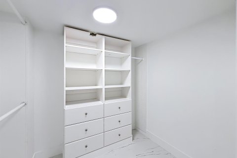 Condominio en alquiler en West Palm Beach, Florida, 2 dormitorios, 172.33 m2 № 2077750 - foto 27