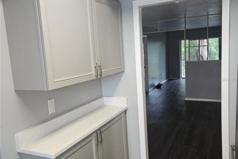 Condominio en alquiler en Bradenton, Florida, 2 dormitorios, 89.19 m2 № 1810122 - foto 5