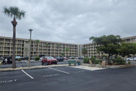 Condominio en alquiler en Bradenton, Florida, 2 dormitorios, 89.19 m2 № 1810122 - foto 1