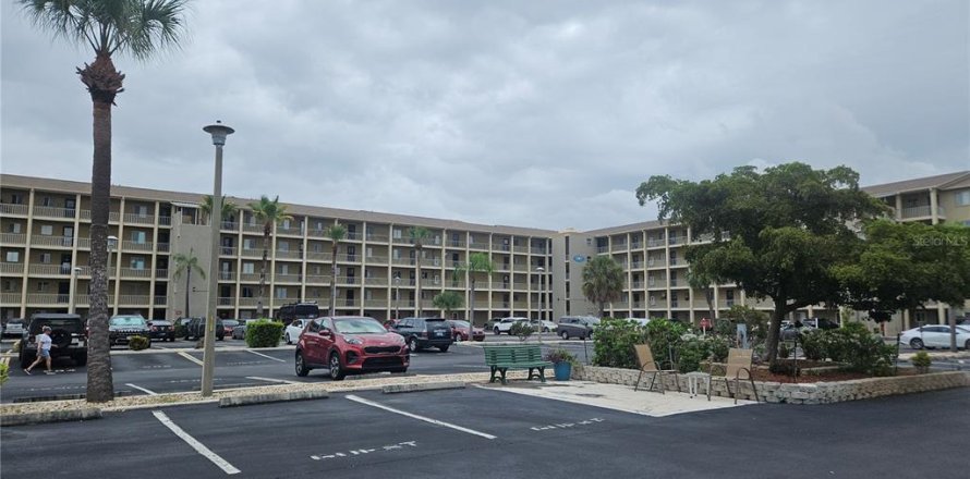 Condominio en Bradenton, Florida, 2 dormitorios № 1810122