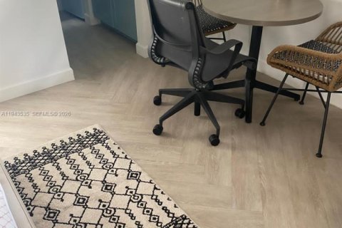 Apartment in Coral Gables, Florida 161.93 sq.m. № 2000790 - photo 3