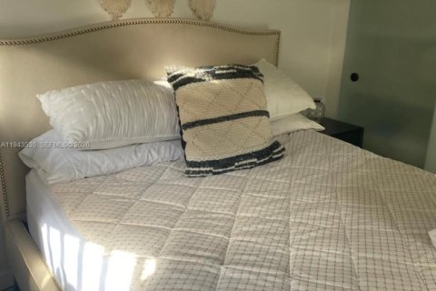 Apartment in Coral Gables, Florida 161.93 sq.m. № 2000790 - photo 5