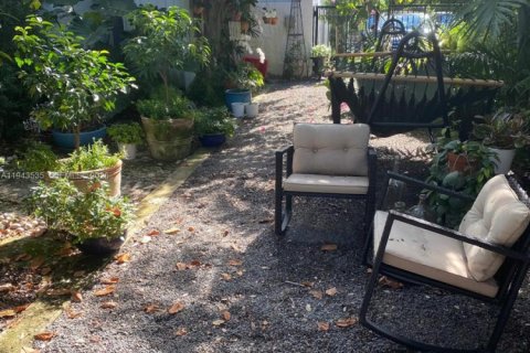 Apartment in Coral Gables, Florida 161.93 sq.m. № 2000790 - photo 15