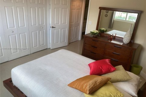 Apartment in Miami, Florida 1 bedroom, 70.88 sq.m. № 2186900 - photo 15