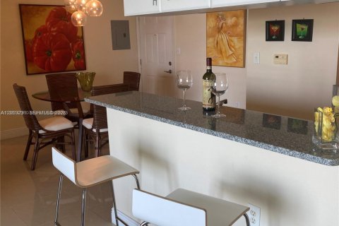 Apartment in Miami, Florida 1 bedroom, 70.88 sq.m. № 2186900 - photo 18