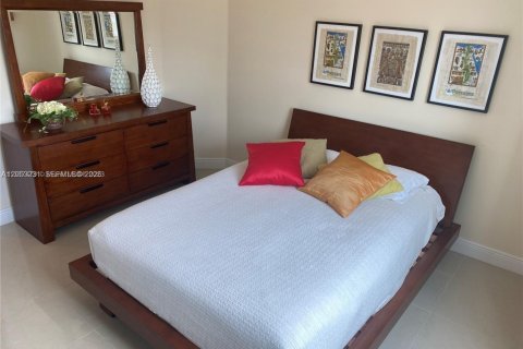 Apartment in Miami, Florida 1 bedroom, 70.88 sq.m. № 2186900 - photo 20