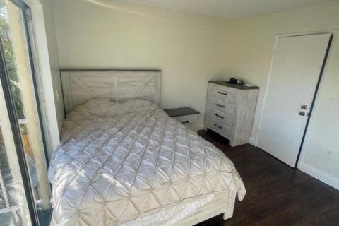 Townhouse in Sunrise, Florida 2 bedrooms, 104.05 sq.m. № 2085318 - photo 15