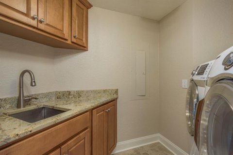 Condo in Clearwater, Florida, 3 bedrooms  № 1649911 - photo 27