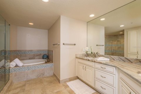Condo in Clearwater, Florida, 3 bedrooms  № 1649911 - photo 21